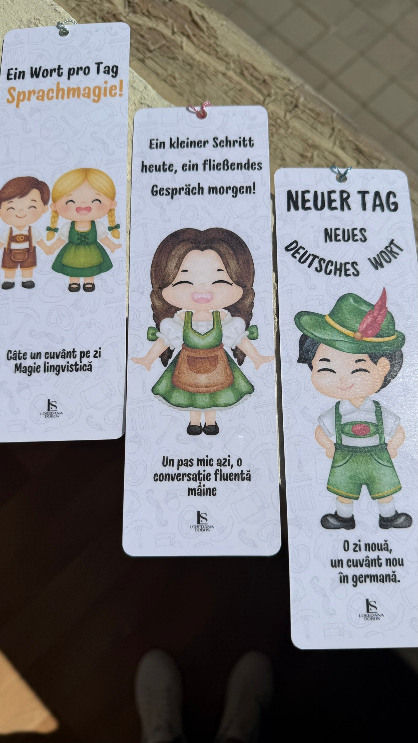 Semne de Carte Educaționale – (Der/Die/Das, Plural, Vocabular)
